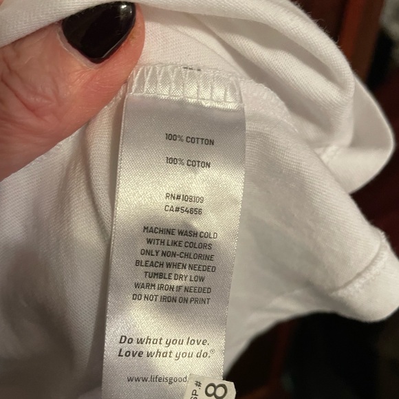 Life is Good Shirt sleeve patriotic cute tshirt NWOT - Picture 5 of 5